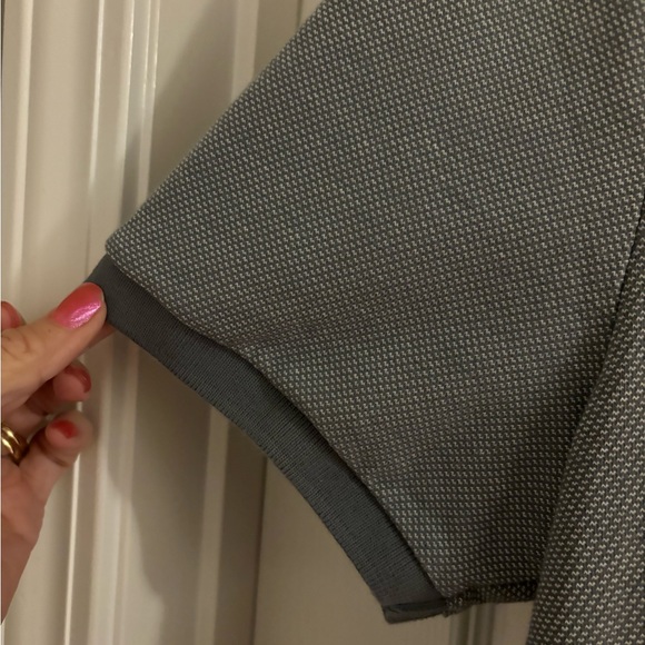 Old Navy, size medium, gray polo shirt - Picture 4 of 4